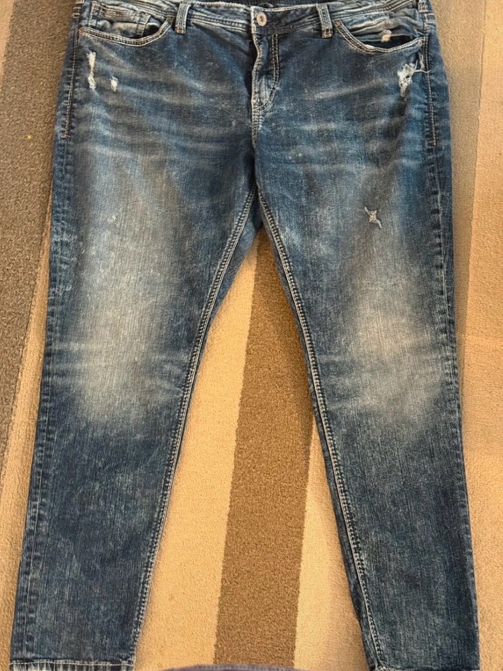 Silver Jeans Women's Washed Blue Slim Straight Jeans